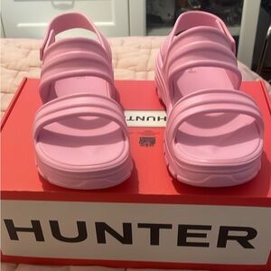 Hunter sandals